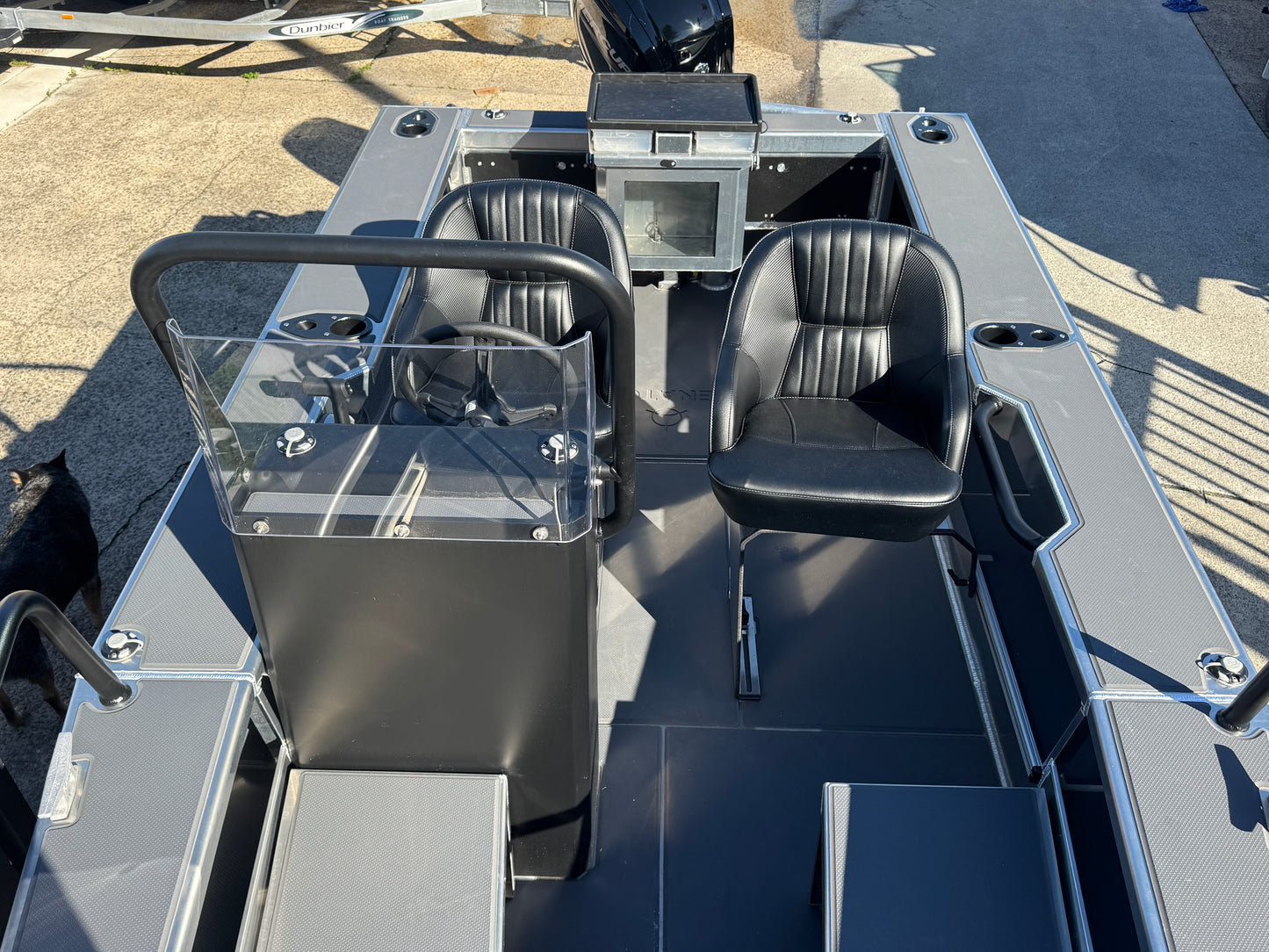 Senator 500 Side console