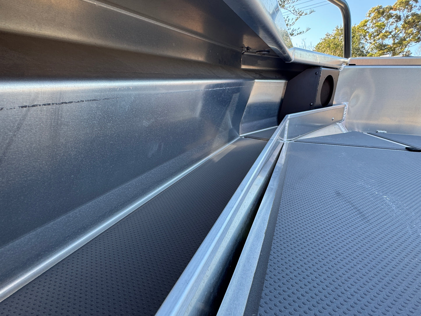 Senator 500 Side console
