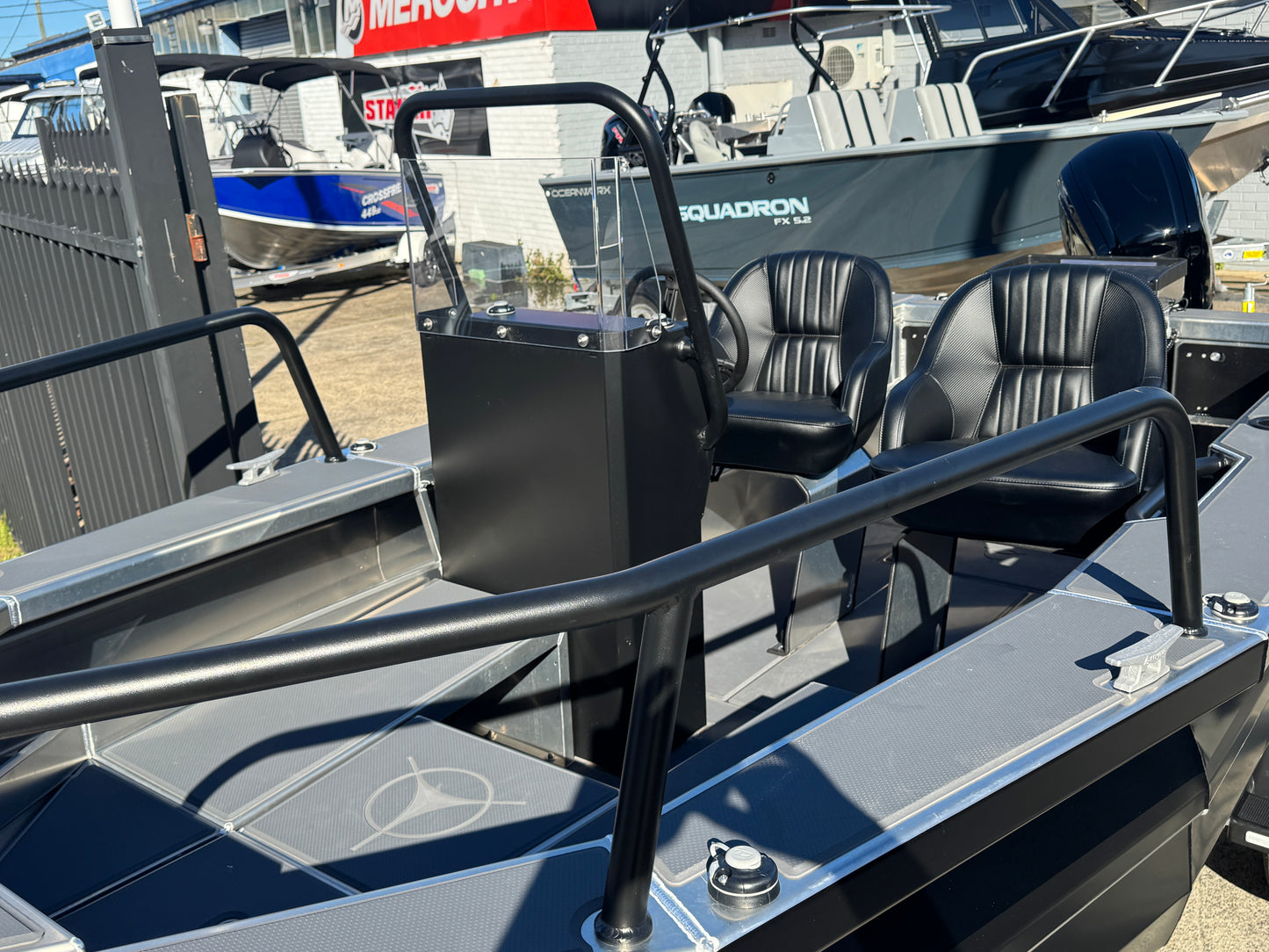 Senator 500 Side console