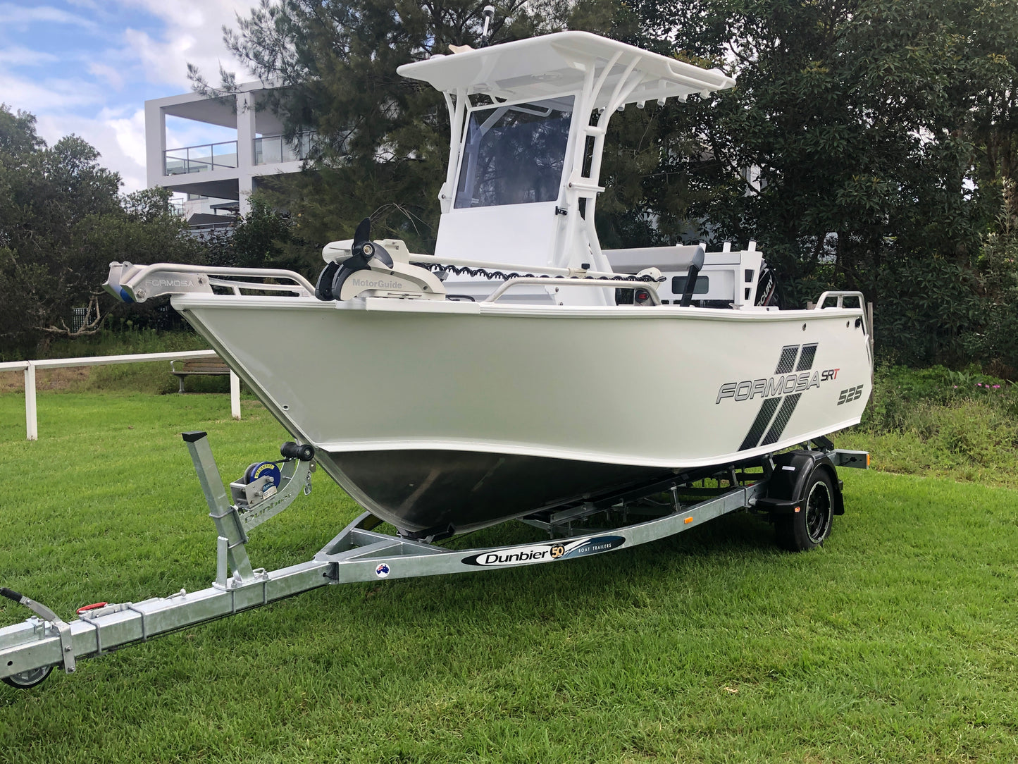 Formosa 525 SRT Centre console