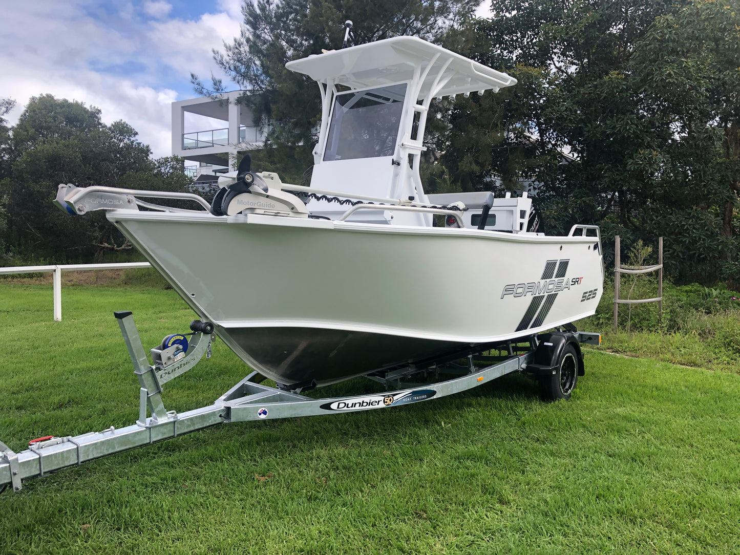 Formosa 525 SRT Centre console