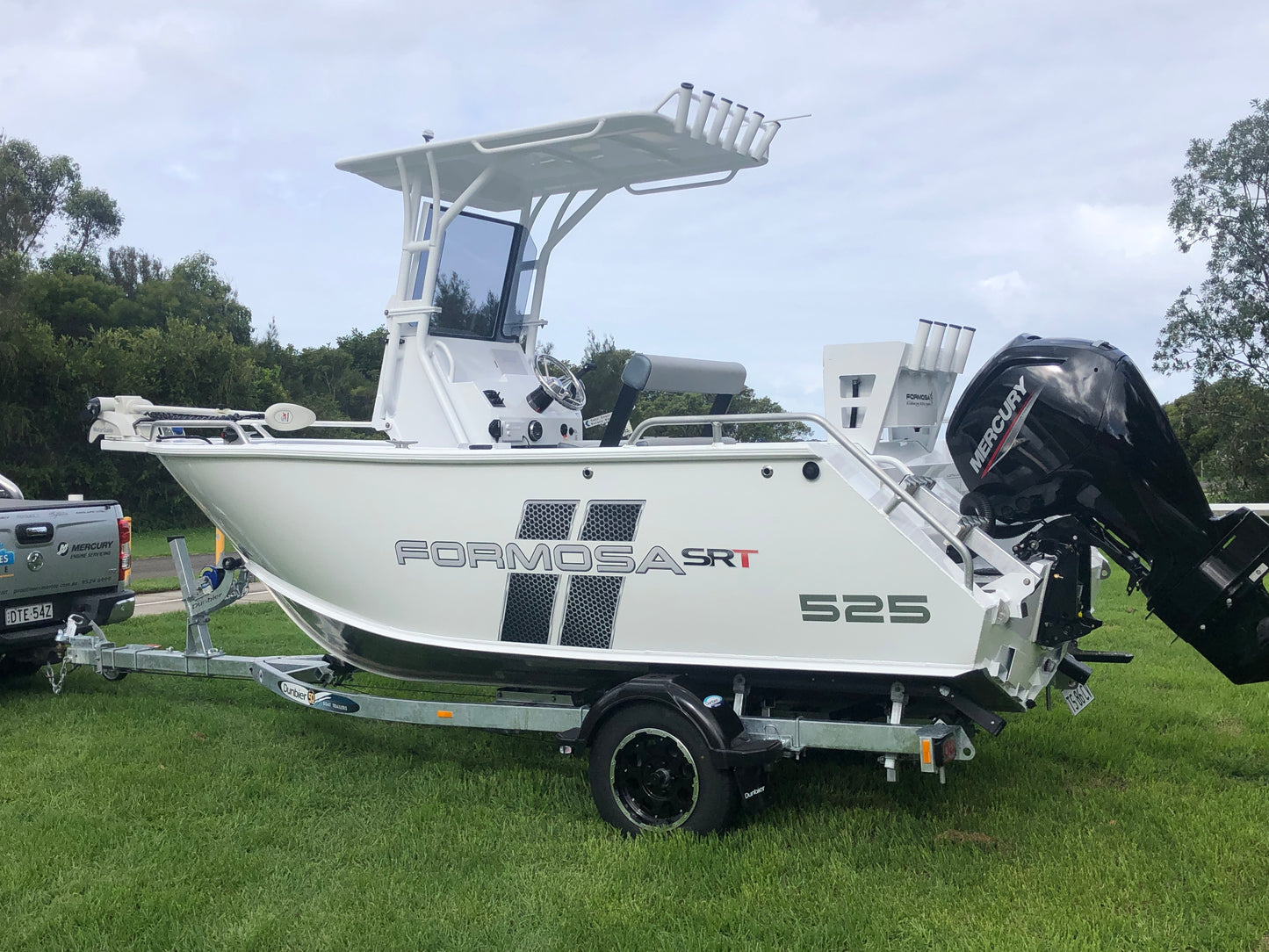 Formosa 525 SRT Centre console