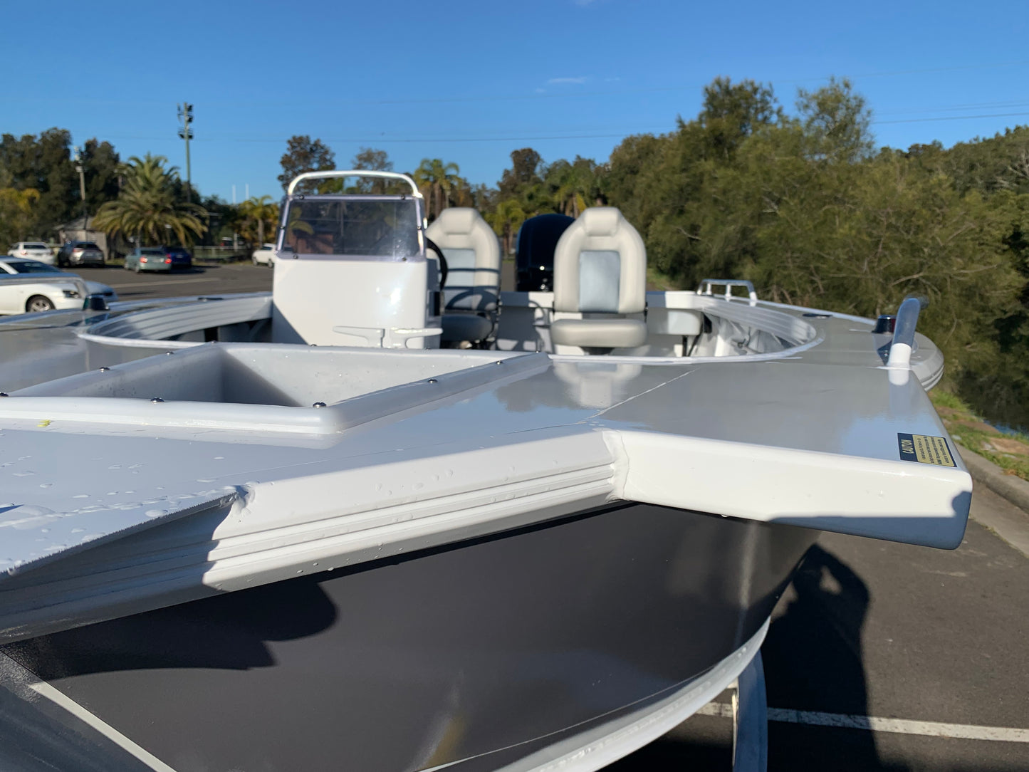 Stacer 489 Outlaw Side console