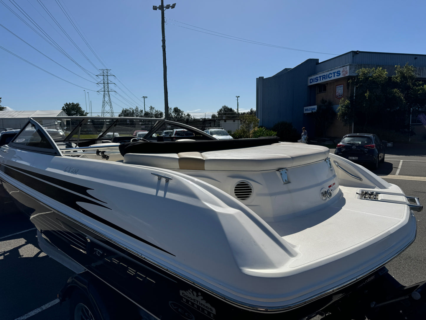 2012 Larson LX 850