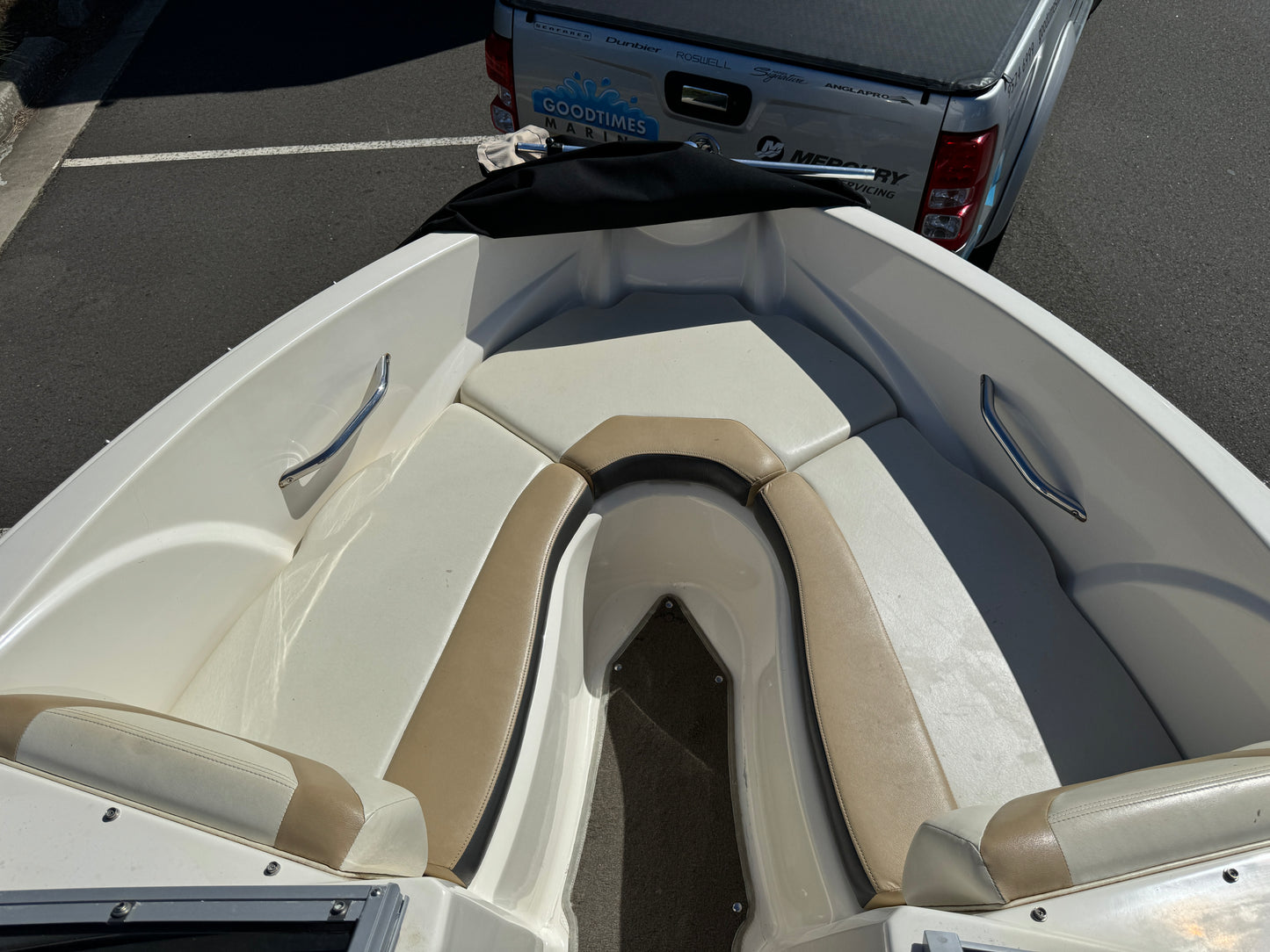 2012 Larson LX 850