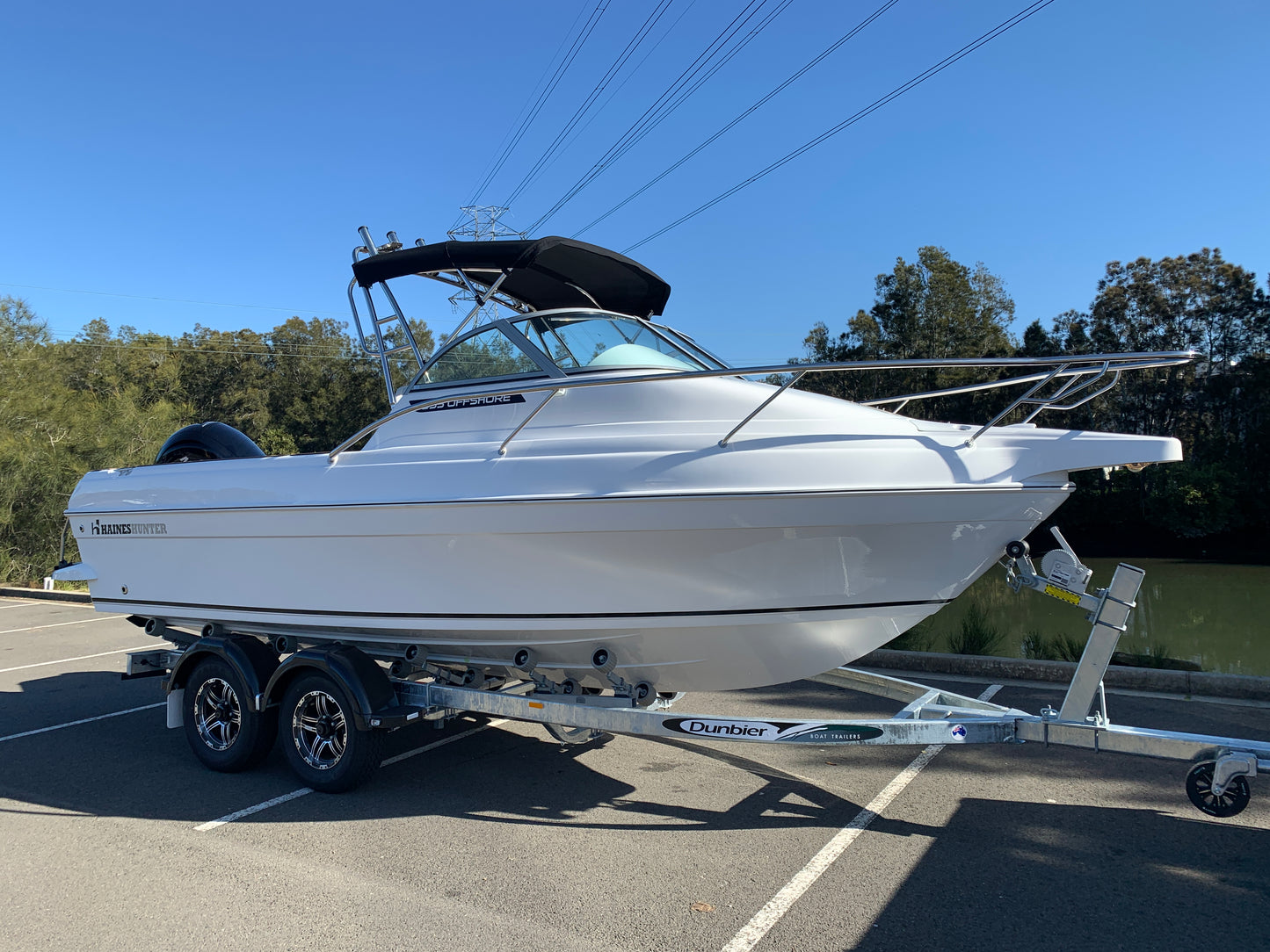 Haines Hunter 595 Offshore