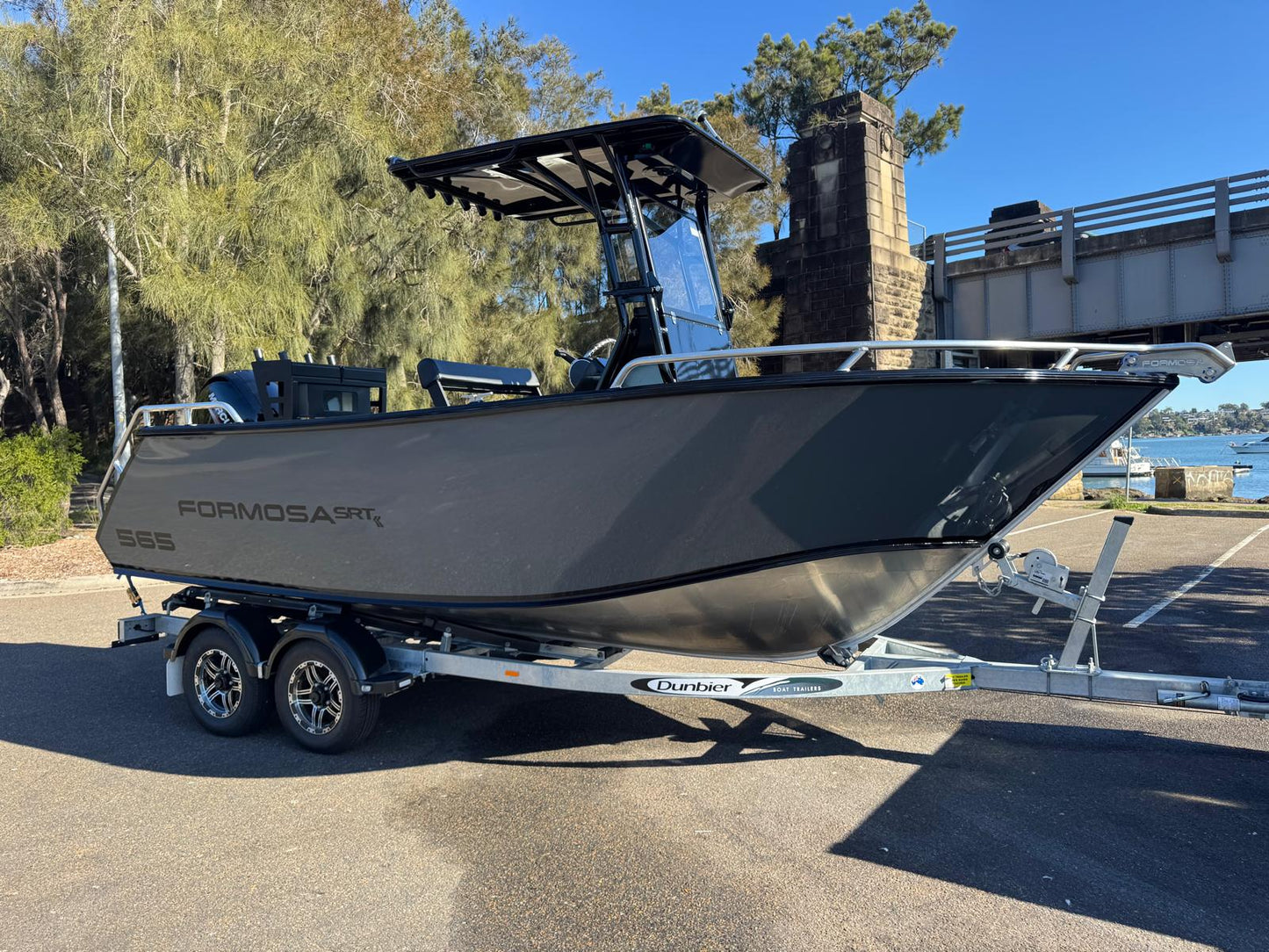 Formosa SRT 565 Centre Console - Stealth Edition