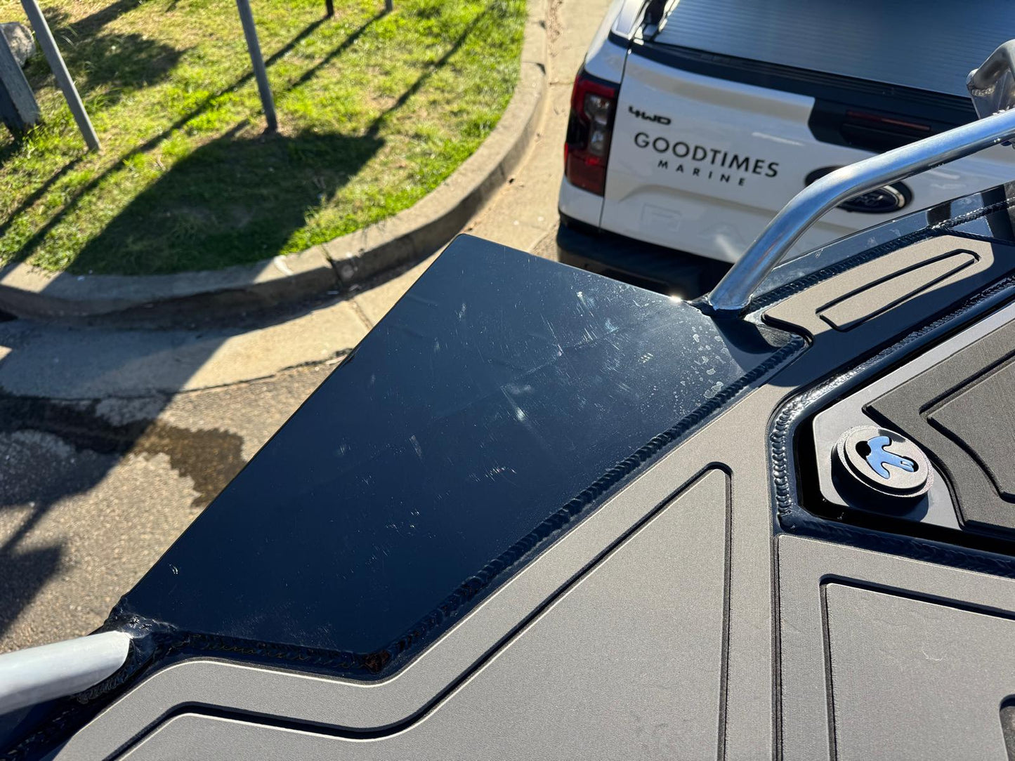 Formosa SRT 525 Side console - Stealth Edition