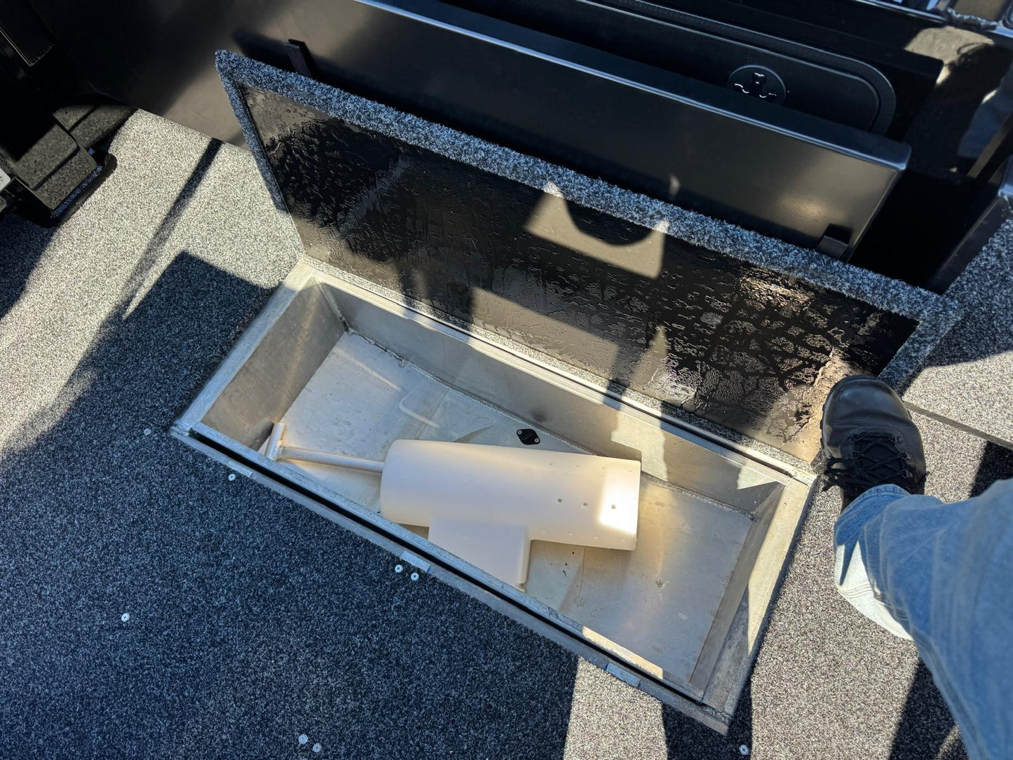 Formosa SRT 565 Centre Console - Stealth Edition