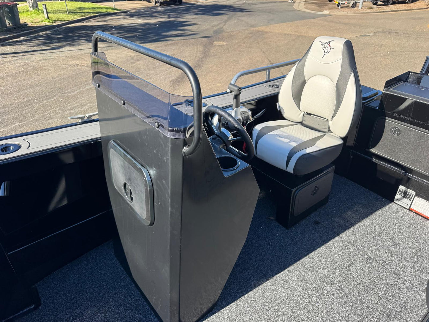 Formosa SRT 525 Side console - Stealth Edition