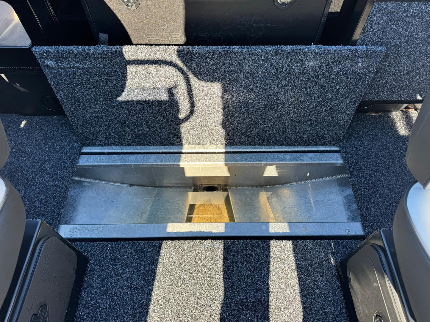 Formosa SRT 525 Side console - Stealth Edition