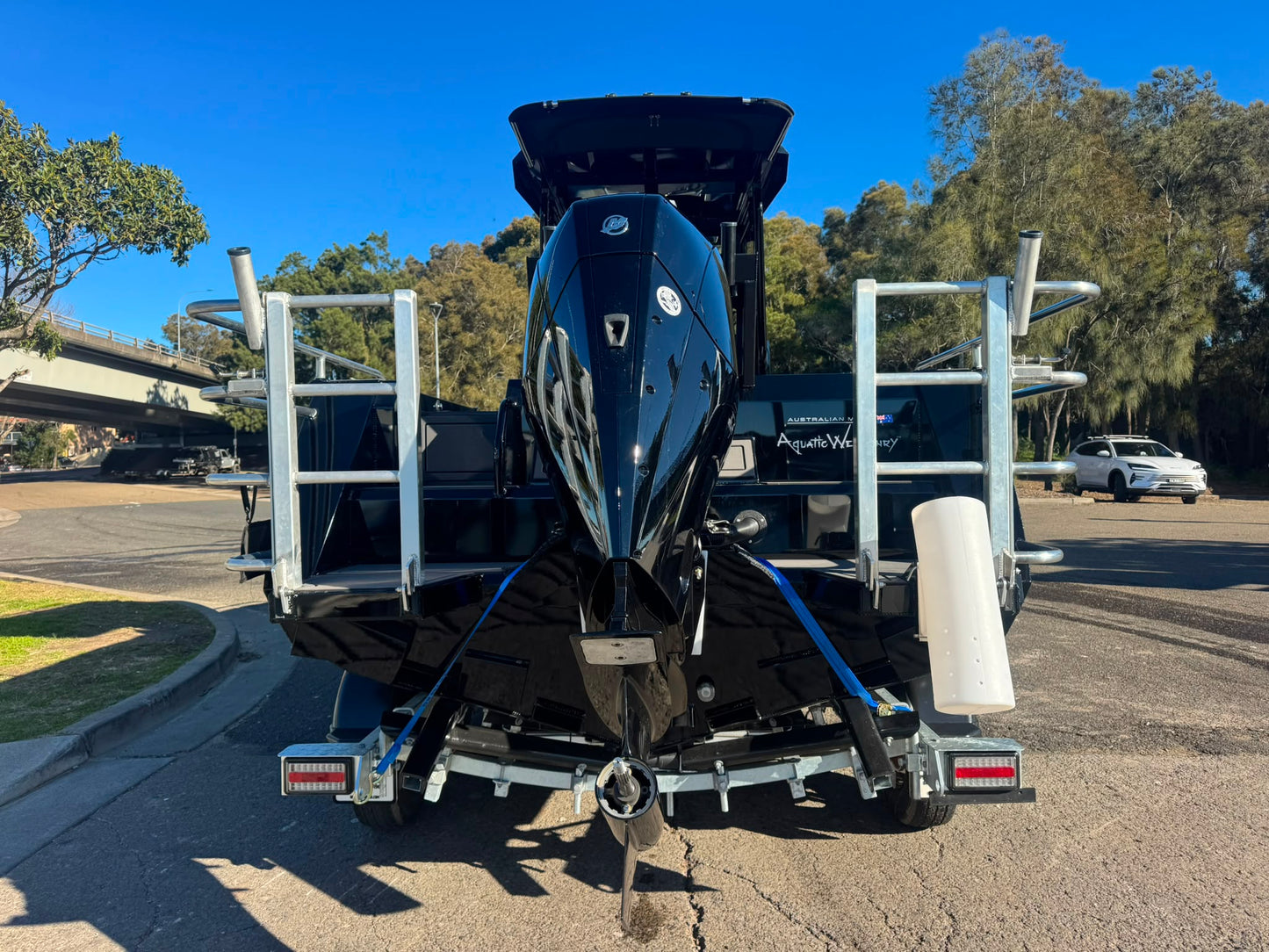 Formosa SRT 635 Enclosed Centre cabin Hard top