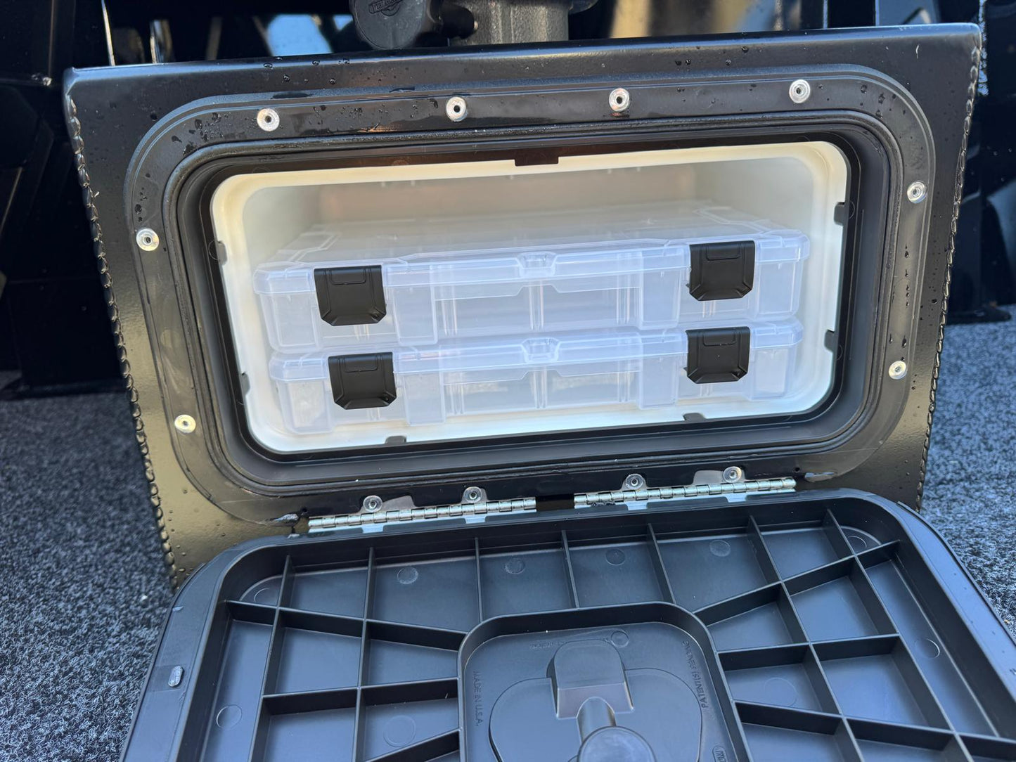 Formosa SRT 525 Side console - Stealth Edition