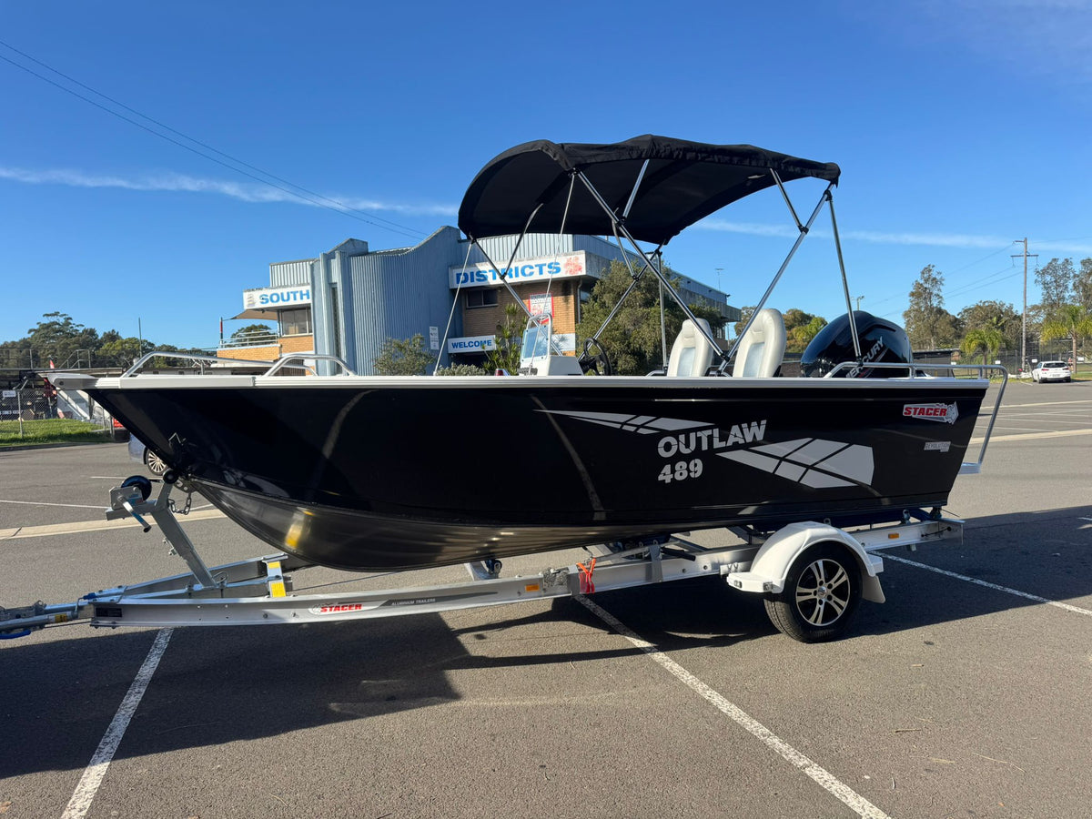 Stacer 489 Outlaw Side console