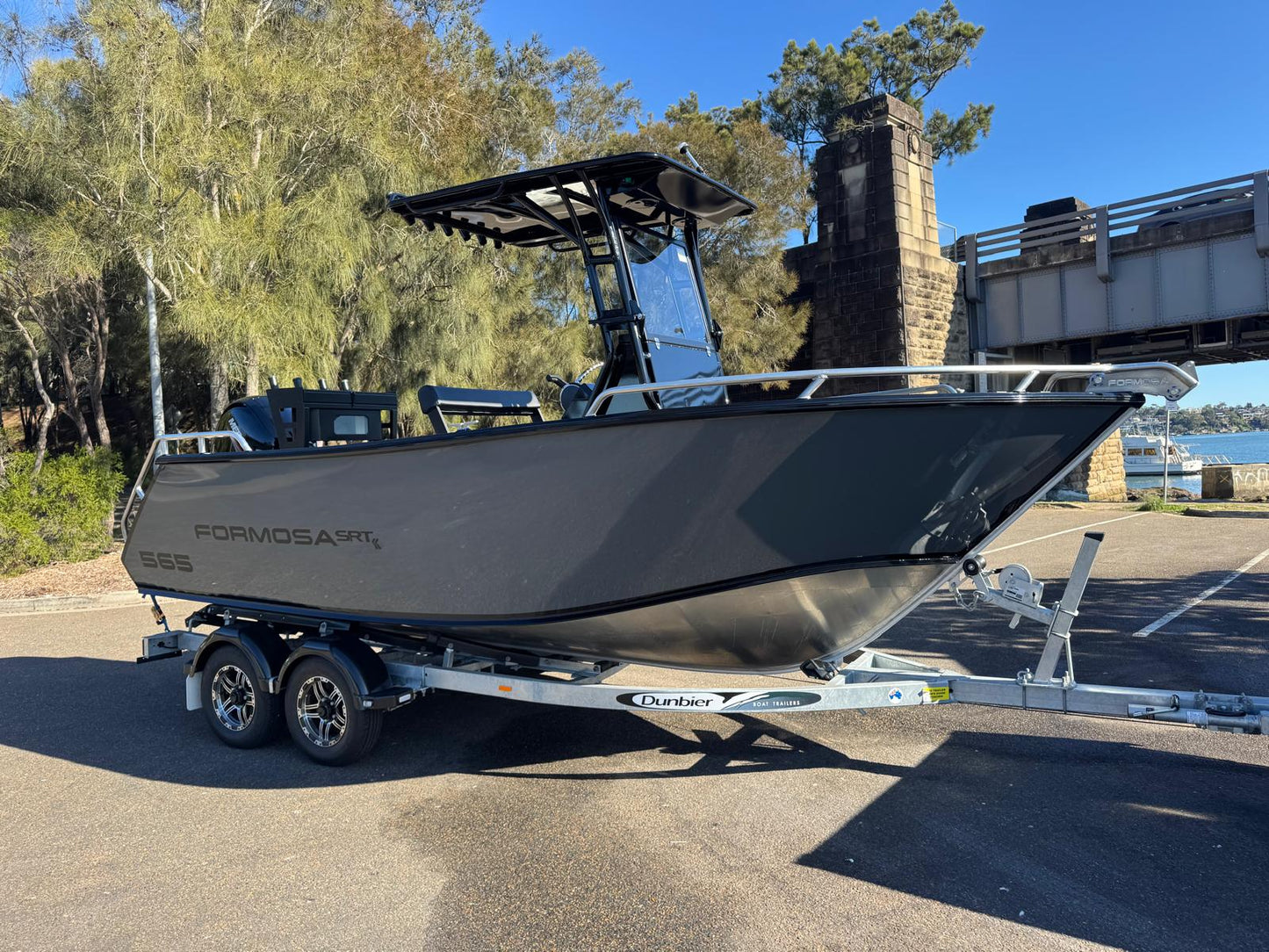 Formosa SRT 565 Centre Console - Stealth Edition