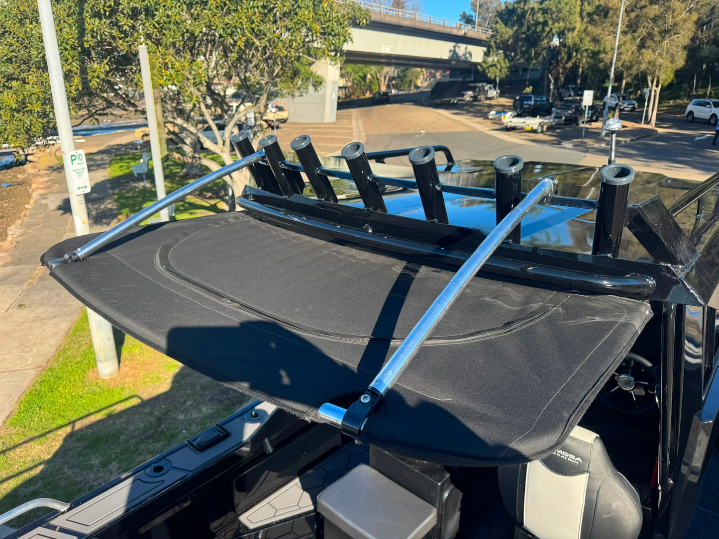 Formosa SRT 635 Enclosed Centre cabin Hard top