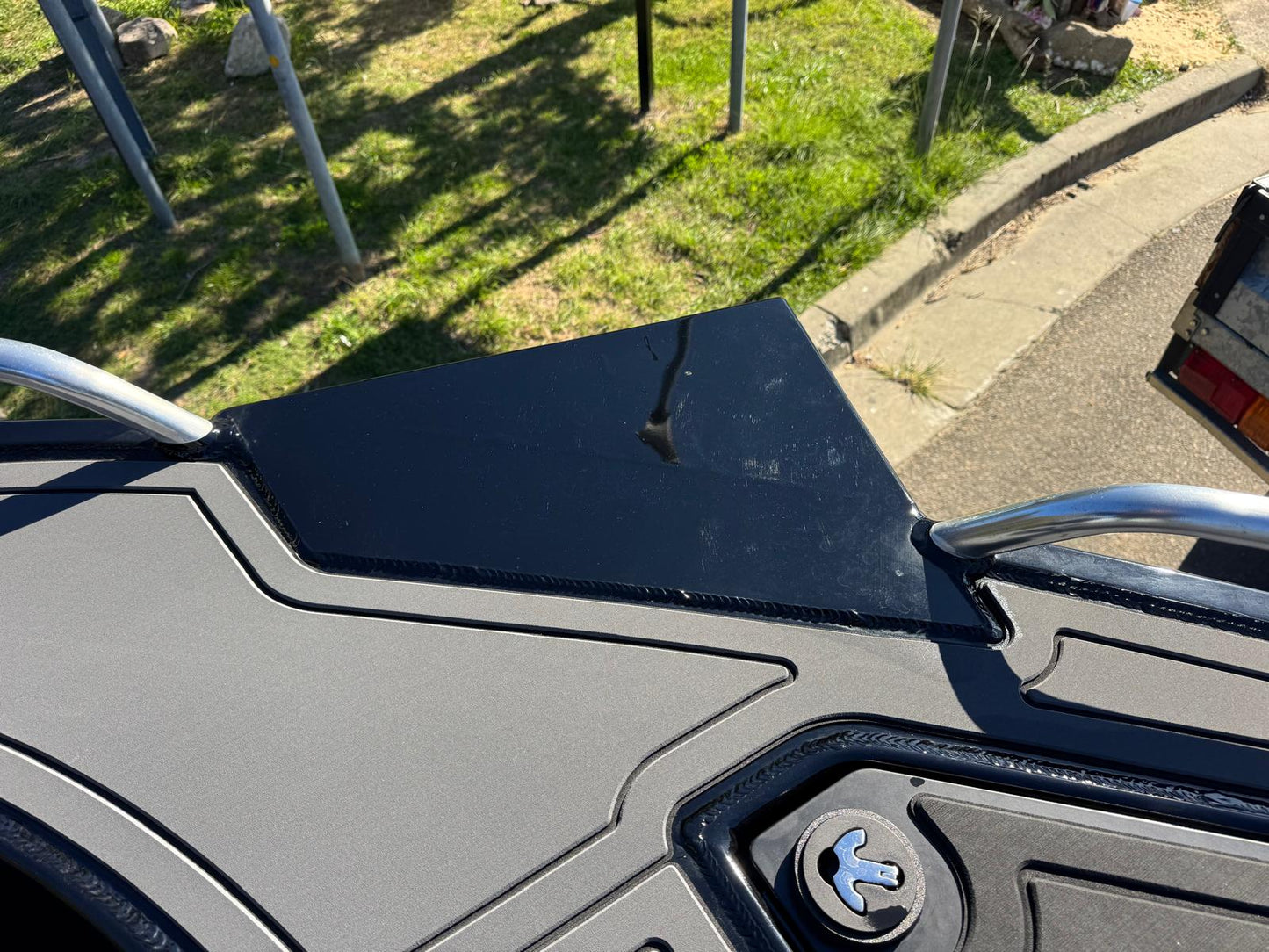 Formosa SRT 565 Centre Console - Stealth Edition