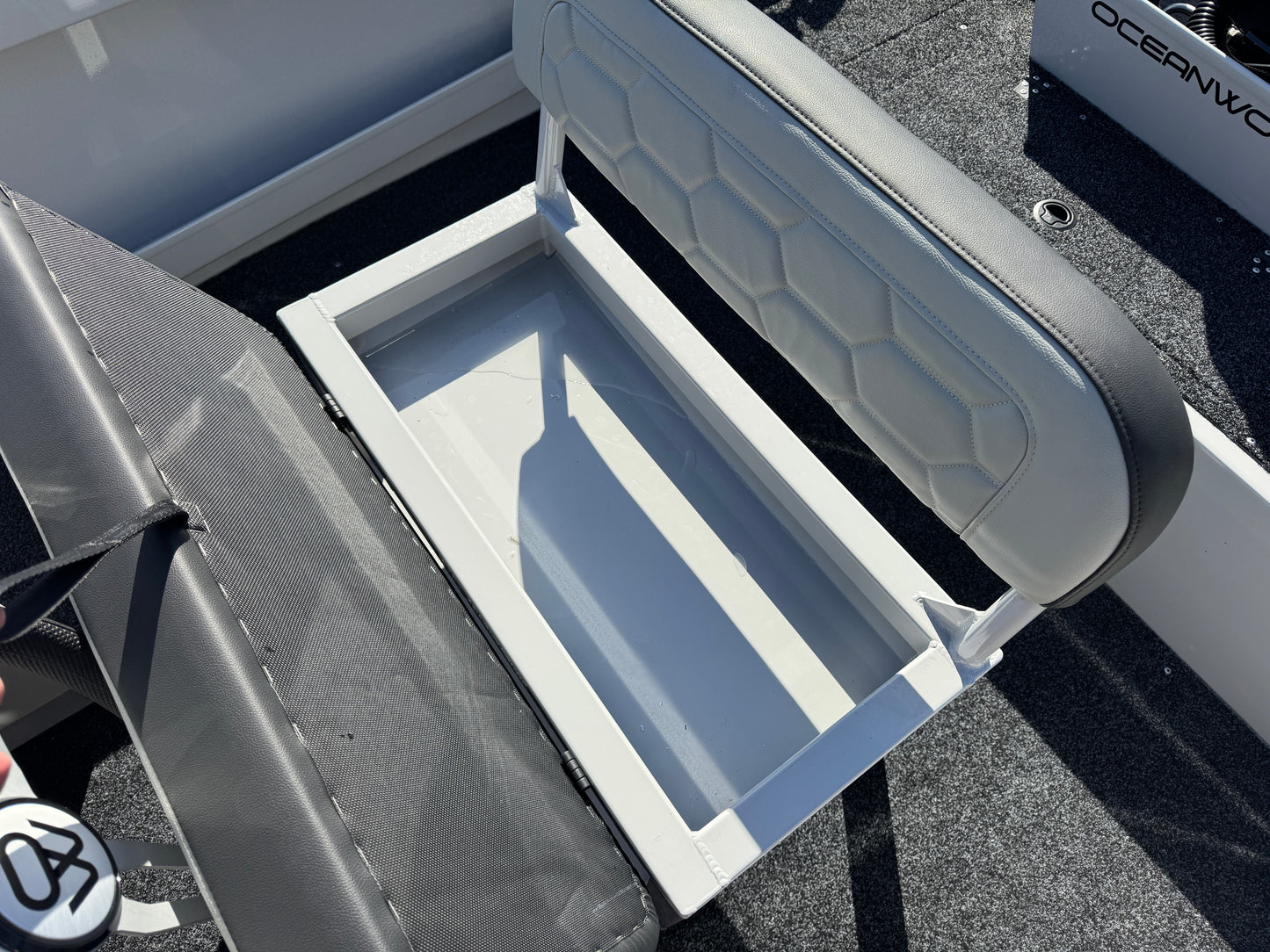 Oceanworx Squadron 4.8 Centre console