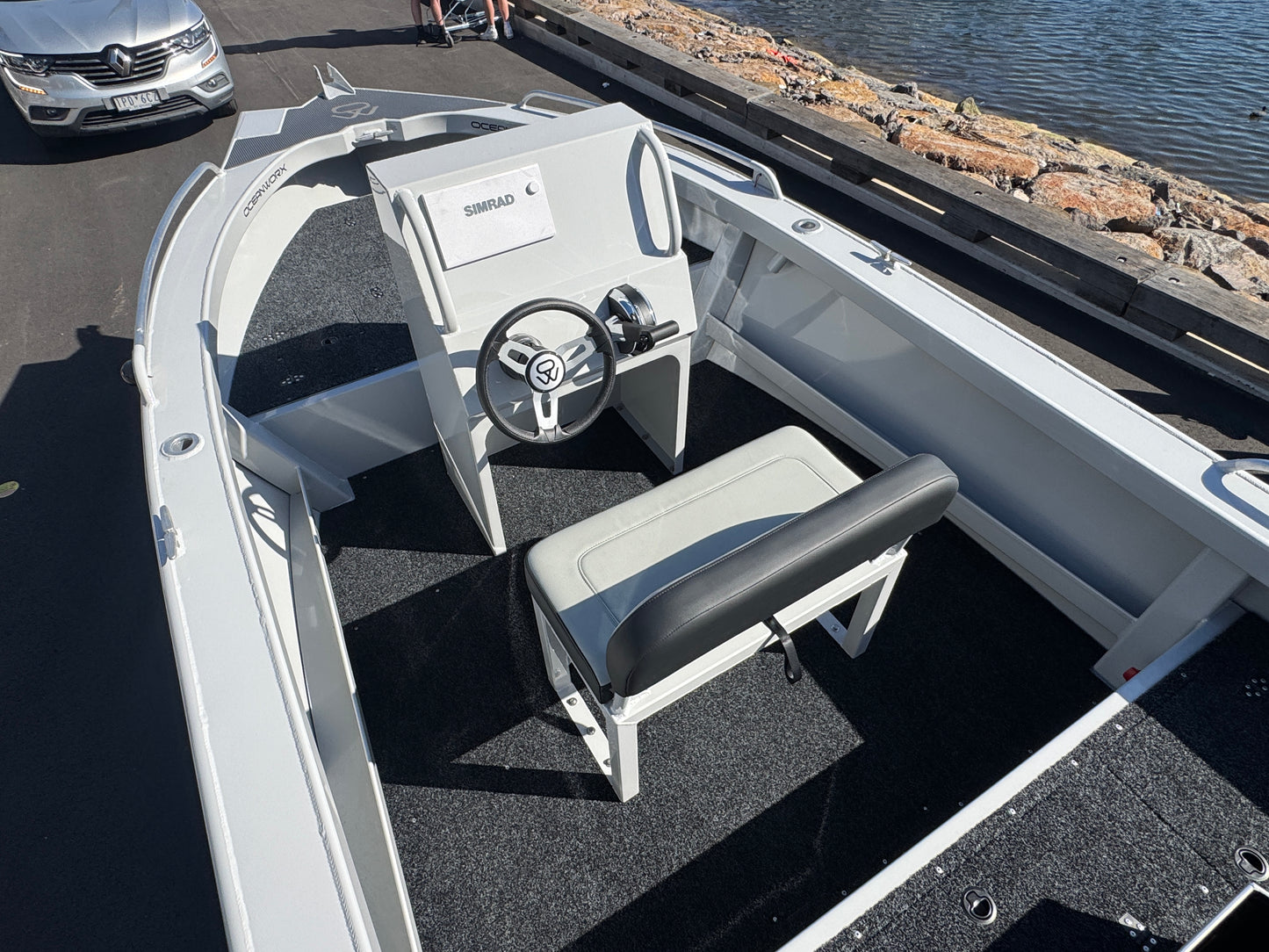 Oceanworx Squadron 4.8 Centre console