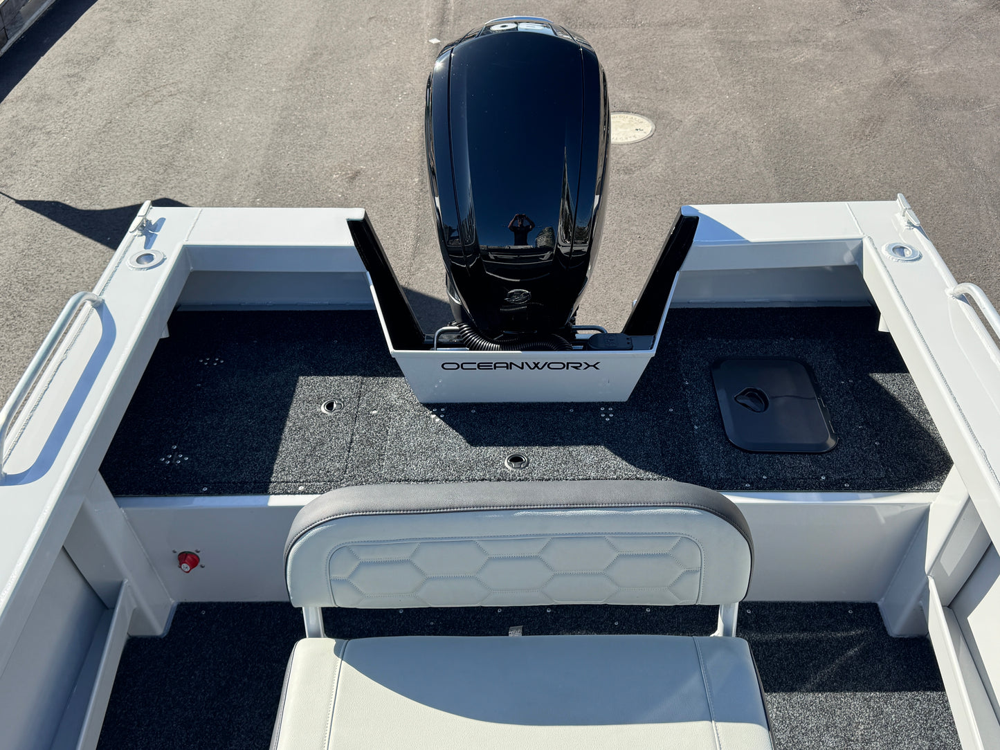 Oceanworx Squadron 4.8 Centre console